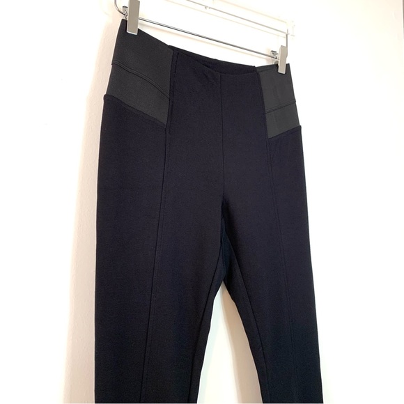 The Limited Leggings - Picture 2 of 8